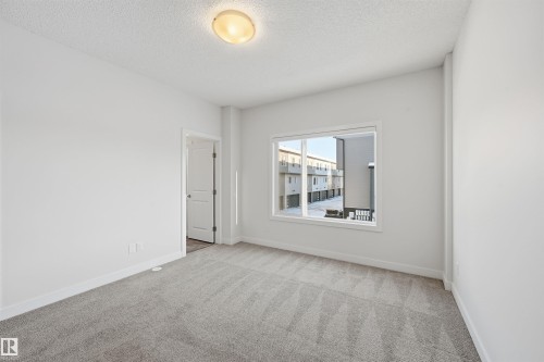152 804 Welsh Drive, Edmonton, AB - Indoor Photo Showing Other Room