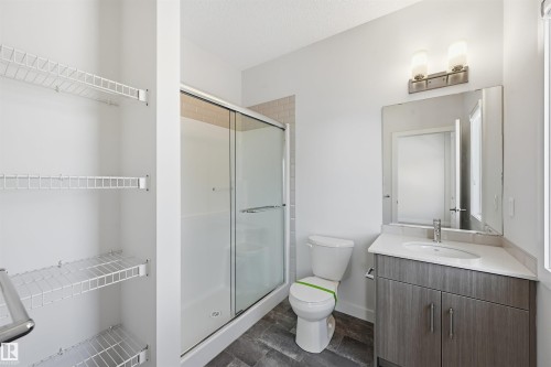 152 804 Welsh Drive, Edmonton, AB - Indoor Photo Showing Bathroom