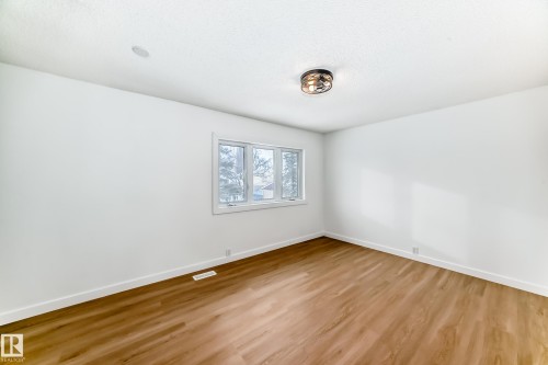 3867 85 Street, Edmonton, AB - Indoor Photo Showing Other Room