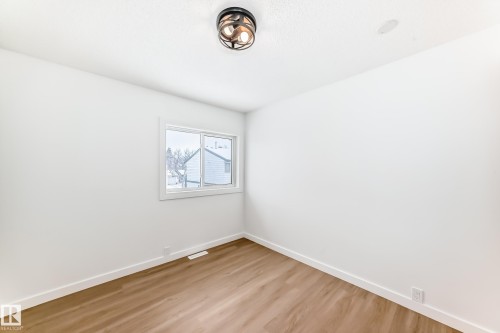3867 85 Street, Edmonton, AB - Indoor Photo Showing Other Room