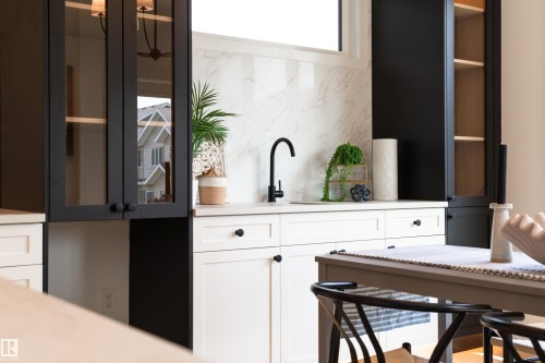 5449 Kootook Road, Edmonton, AB - Indoor