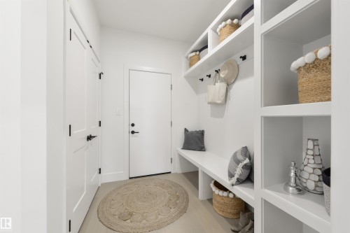 5449 Kootook Road, Edmonton, AB - Indoor