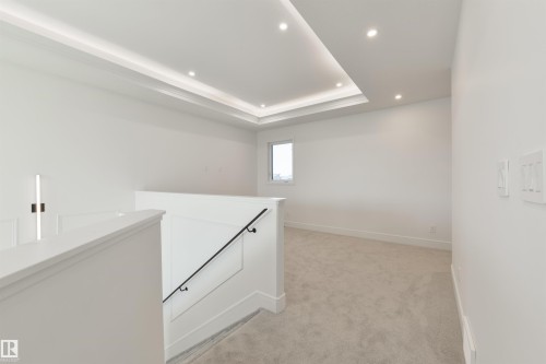 5449 Kootook Road, Edmonton, AB - Indoor Photo Showing Other Room