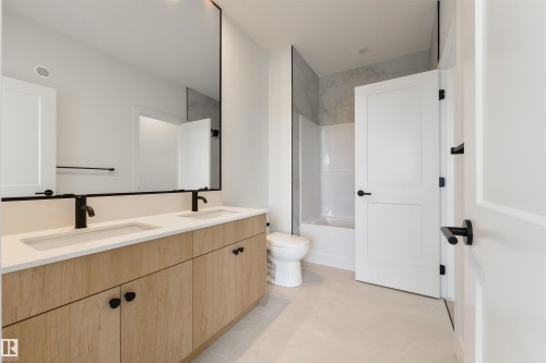 5449 Kootook Road, Edmonton, AB - Indoor Photo Showing Bathroom