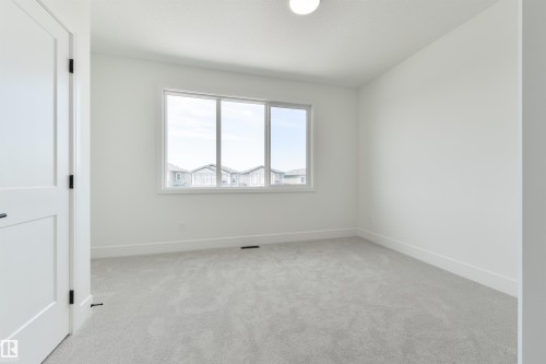5449 Kootook Road, Edmonton, AB - Indoor Photo Showing Other Room
