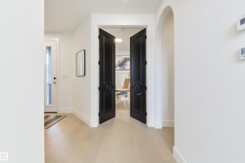 5449 Kootook Road, Edmonton, AB - Indoor Photo Showing Other Room