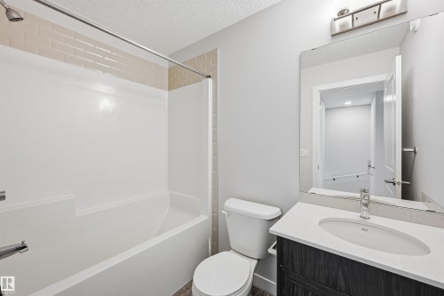 80 1010 Rabbit Hill Road, Edmonton, AB - Indoor Photo Showing Bathroom