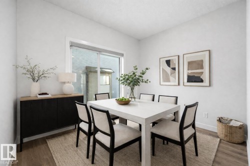 37 1010 Rabbit Hill Road, Edmonton, AB - Indoor Photo Showing Dining Room