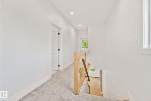 Edmonton, AB - Indoor Photo Showing Other Room