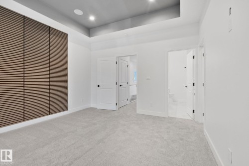 Edmonton, AB - Indoor Photo Showing Other Room