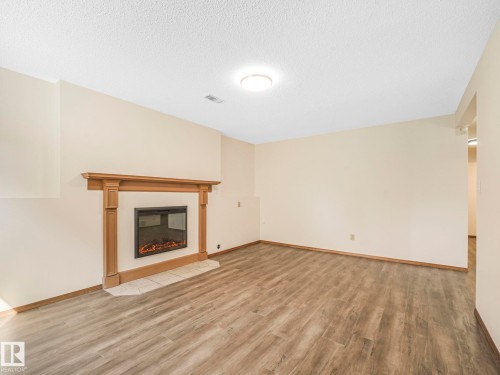16812 95 Street, Edmonton, AB - Indoor With Fireplace