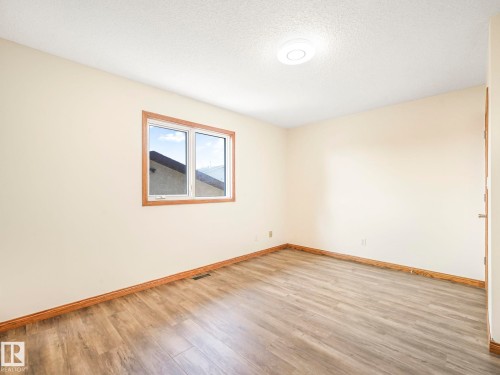 16812 95 Street, Edmonton, AB - Indoor Photo Showing Other Room