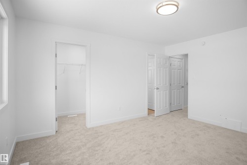 21 Emmett Way, Spruce Grove, AB - Indoor Photo Showing Other Room
