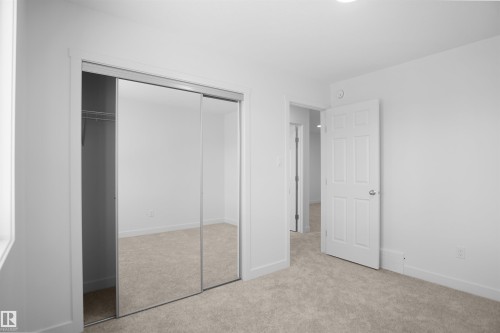 21 Emmett Way, Spruce Grove, AB - Indoor Photo Showing Other Room