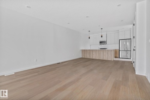 9113 150 Street, Edmonton, AB - Indoor