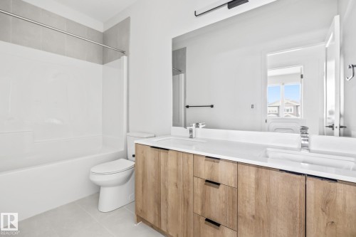 9113 150 Street, Edmonton, AB - Indoor Photo Showing Bathroom