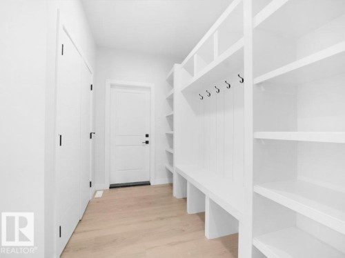 3290 Chernowski Way Sw, Edmonton, AB - Indoor