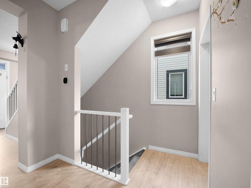 2080 Wonnacott Way, Edmonton, AB - Indoor Photo Showing Other Room
