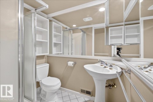 8908 57 Street, Edmonton, AB - Indoor Photo Showing Bathroom