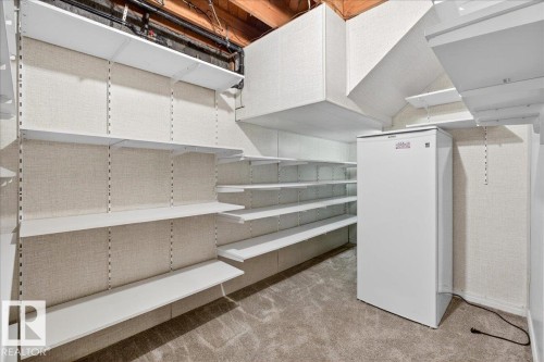 8908 57 Street, Edmonton, AB - Indoor