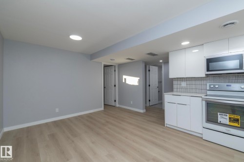 8008 159 Street, Edmonton, AB - Indoor Photo Showing Other Room
