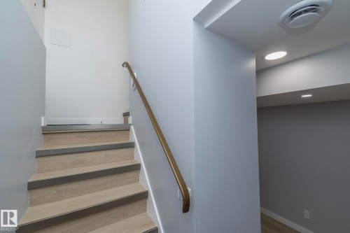 8008 159 Street, Edmonton, AB - Indoor Photo Showing Other Room