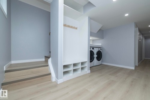 8008 159 Street, Edmonton, AB - Indoor Photo Showing Laundry Room