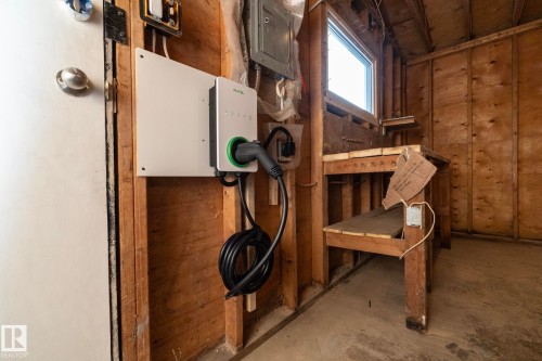 8008 159 Street, Edmonton, AB - Indoor