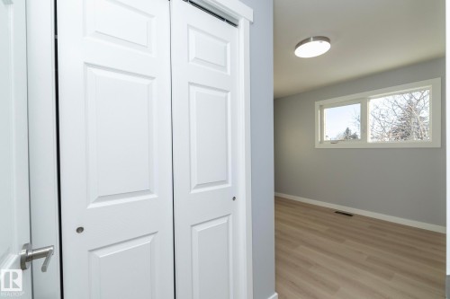 8008 159 Street, Edmonton, AB - Indoor