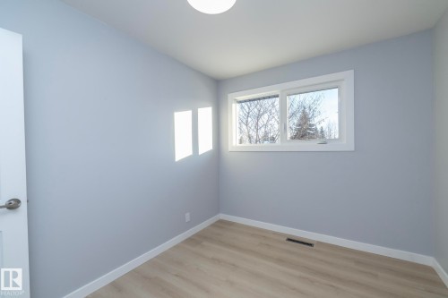 8008 159 Street, Edmonton, AB - Indoor