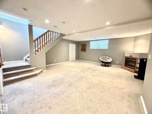 1207 Oakland Drive, Devon, AB - Indoor
