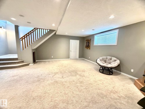 1207 Oakland Drive, Devon, AB - Indoor