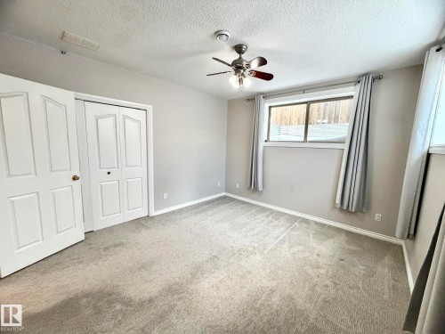 1207 Oakland Drive, Devon, AB - Indoor Photo Showing Other Room