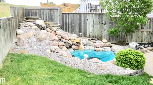 1207 Oakland Drive, Devon, AB - Outdoor