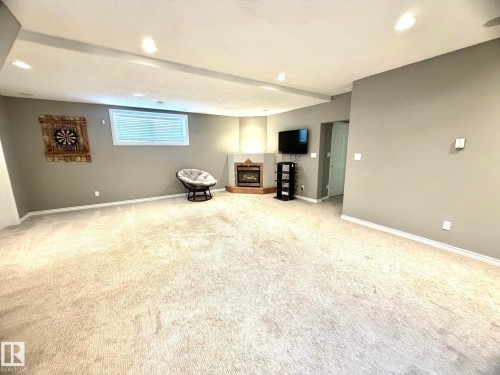 1207 Oakland Drive, Devon, AB - Indoor Photo Showing Other Room