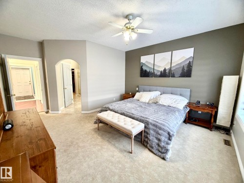 1207 Oakland Drive, Devon, AB - Indoor Photo Showing Bedroom