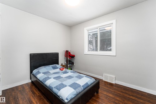 12316 140 Street, Edmonton, AB - Indoor Photo Showing Bedroom