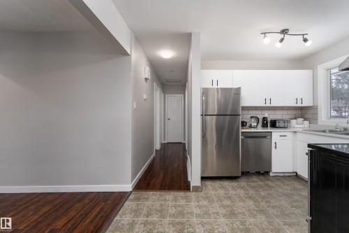 12316 140 Street, Edmonton, AB - Indoor Photo Showing Kitchen