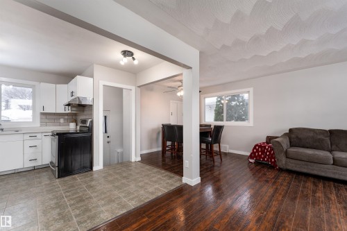 12316 140 Street, Edmonton, AB - Indoor