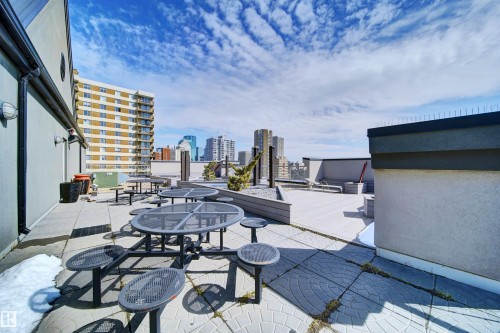 1206 9819 104 Street, Edmonton, AB - Outdoor