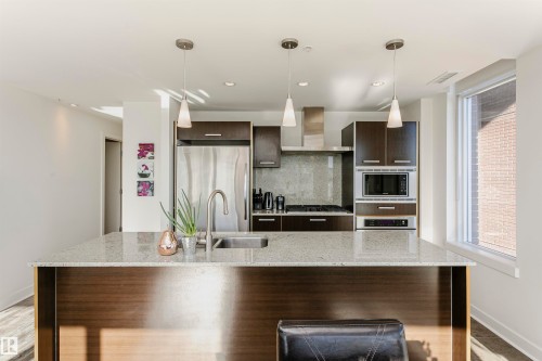 707 2612 109 Street, Edmonton, AB - Indoor Photo Showing Kitchen With Stainless Steel Kitchen With Upgraded Kitchen