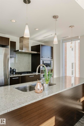 707 2612 109 Street, Edmonton, AB - Indoor Photo Showing Kitchen With Double Sink With Upgraded Kitchen