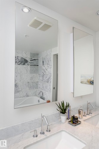 707 2612 109 Street, Edmonton, AB - Indoor Photo Showing Bathroom