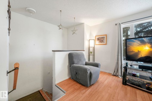 9142 180A Avenue, Edmonton, AB - Indoor