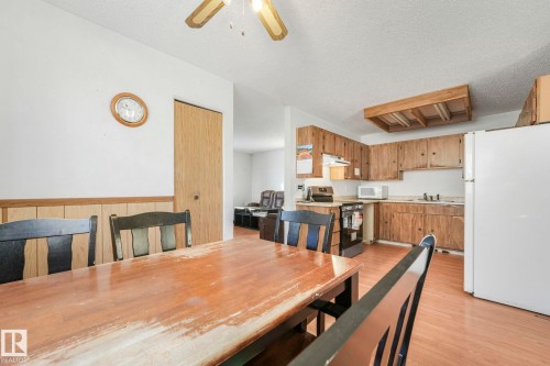 9142 180A Avenue, Edmonton, AB - Indoor