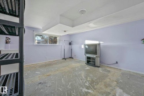 9142 180A Avenue, Edmonton, AB - Indoor