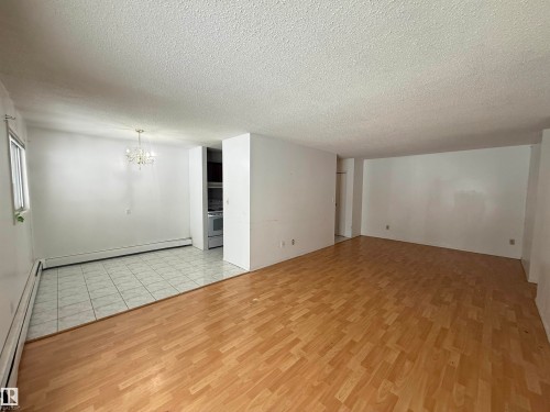 1 10737 116 Street, Edmonton, AB - Indoor Photo Showing Other Room