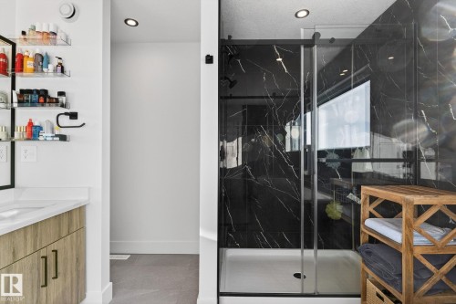 336 Meadowview Drive, Fort Saskatchewan, AB - Indoor