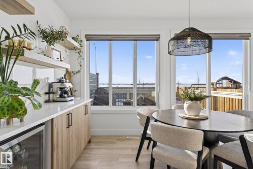 336 Meadowview Drive, Fort Saskatchewan, AB - Indoor Photo Showing Dining Room