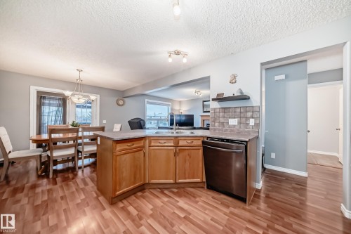 4713 190A Street, Edmonton, AB - Indoor